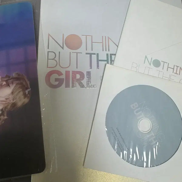 [BUNJANG] Taeyeon Flying Petal 2012 Season's Greeting / 태연 플라잉페탈 시즌 그리팅 2012