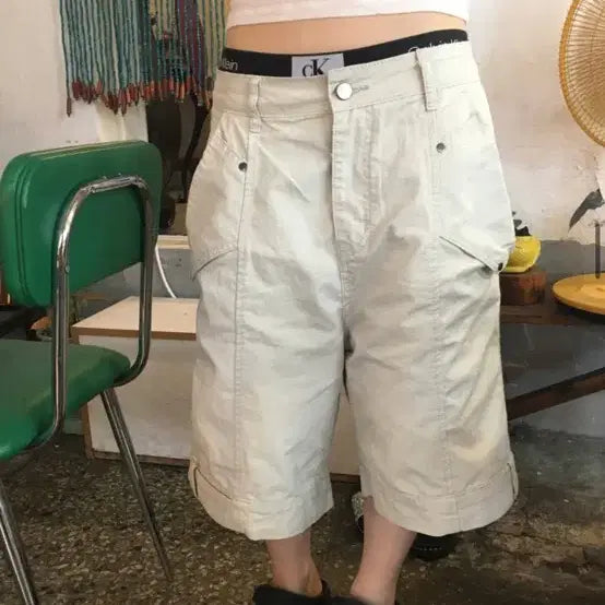 [BUNJANG] Our Cabinet Rivet Bermuda Pants Beige / 아워캐비넷 rivet bermuda pants 리버트 버뮤다 팬츠