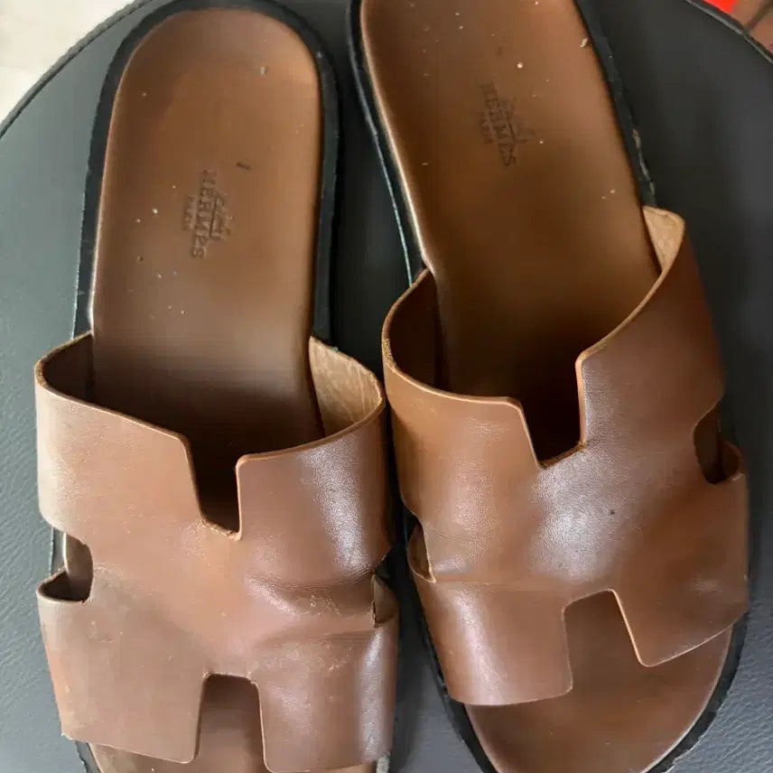 [BUNJANG] Hermès Izmir Sandals / 에르메스 이즈미르 42