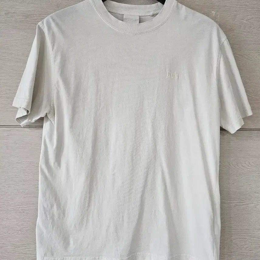 [BUNJANG] Kith Short Sleeve T-Shirt Beige / Kith 반팔 티셔츠 베이지