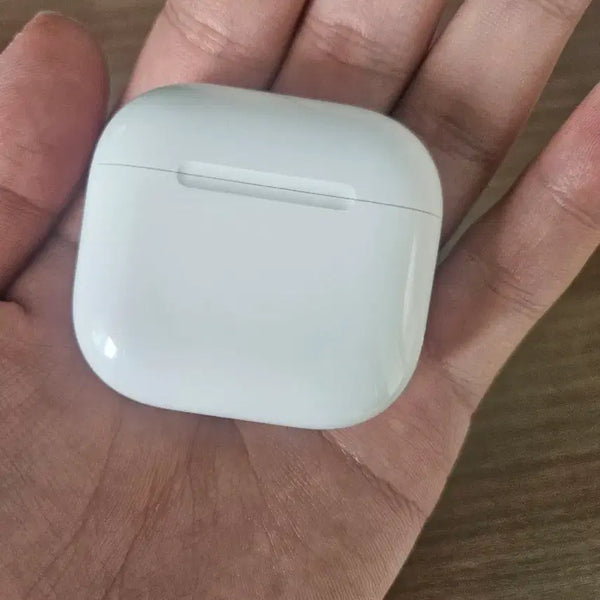 [BUNJANG] Apple AirPods 4 Noise Cancelling Charging Case (Main Unit Only) / 에어팟 4 노이즈 캔슬링 본체 단품