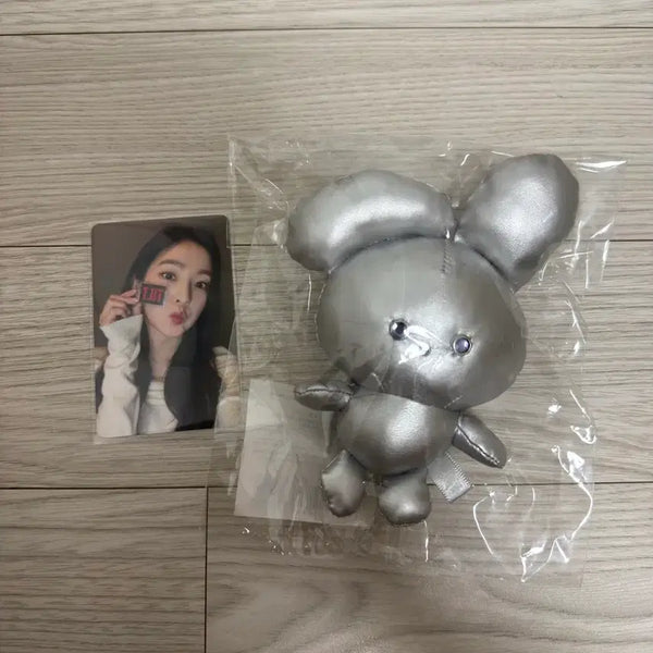 [BUNJANG] Red Velvet Irene Tilt Doll Keyring / 레드벨벳 아이린 틸트 돌키링