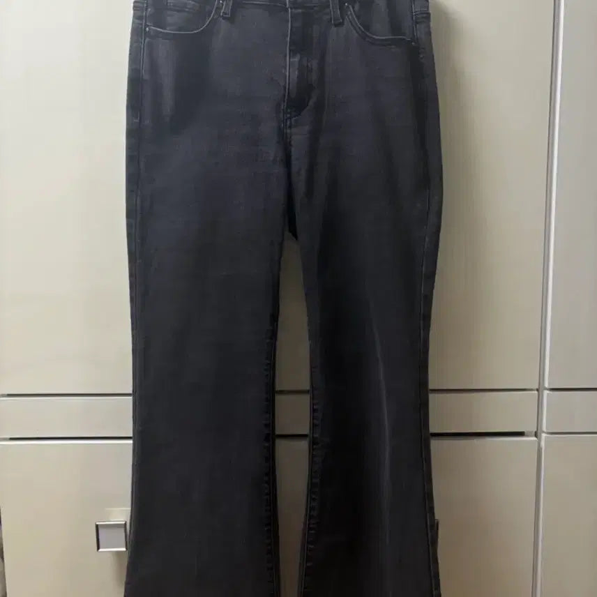 [BUNJANG] Guess Bootcut Denim Pants / 게스 부츠컷 데님 팬츠