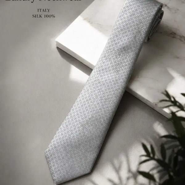 [BUNJANG] Louis Vuitton 100% Silk Necktie / 루이비통 100% 실크 넥타이 / Made in Italy