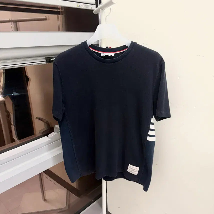 [BUNJANG] Thom Browne Signature Stripe Armband T-Shirt / [4 size] *정품* 톰브라운 사선완장 반팔티