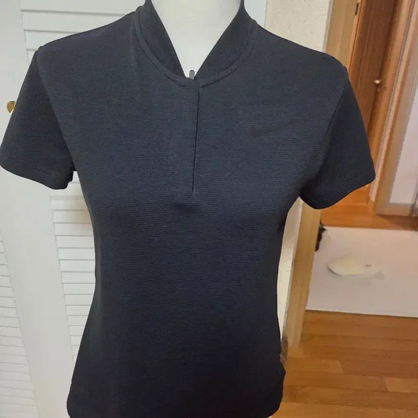 [BUNJANG] Nike Golf Women's AeroReact Short Sleeve Golf Top Black M / 나이키 골프 여성 에어로리액트 반팔 블랙 M 85