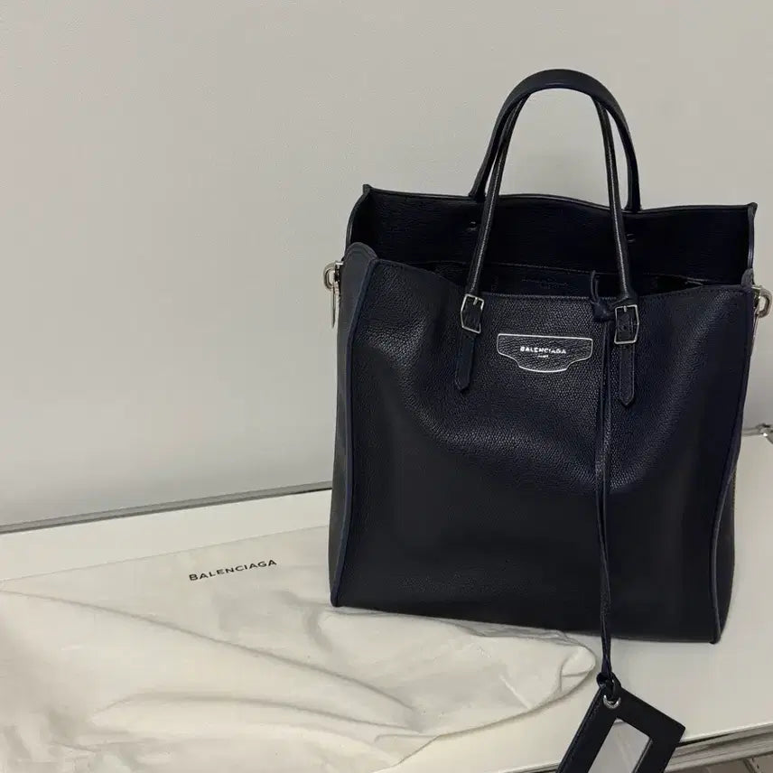 [BUNJANG] Balenciaga Navy Leather Papier Tote / 발렌시아가 네이비 가죽 토트백