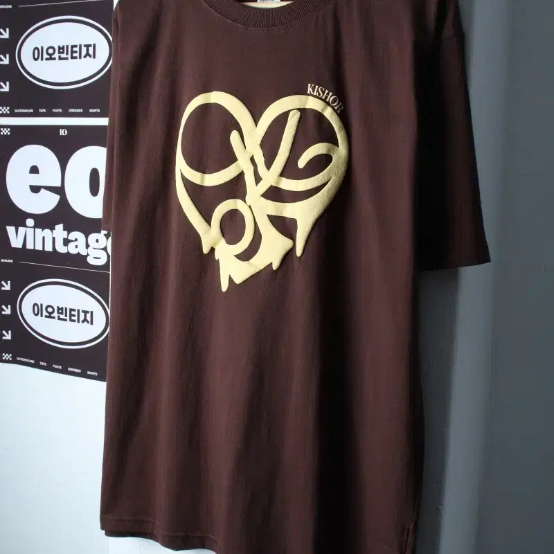 [BUNJANG] Kishore Graphic T-Shirt Brown / (L-XL) 키쇼르 반팔 티셔츠 발포나염 브라운 스트릿-H36909