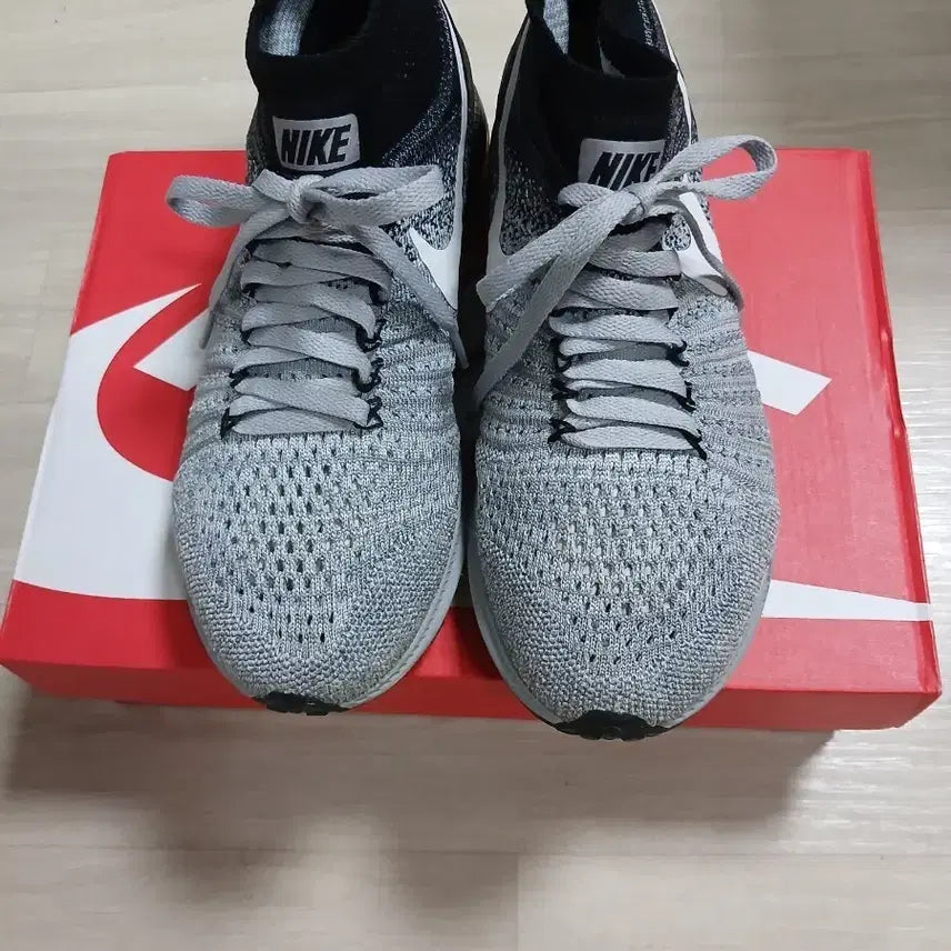 [BUNJANG] Nike Zoom All Out Flyknit "Wolf Grey" Walking Shoes 235mm / 나이키 줌 올 아웃 플라이니트 "울프그레이"워킹화 235mm