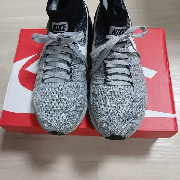 [BUNJANG] Nike Zoom All Out Flyknit "Wolf Grey" Walking Shoes 235mm / 나이키 줌 올 아웃 플라이니트 "울프그레이"워킹화 235mm
