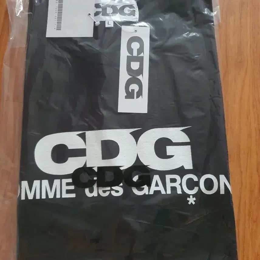 [BUNJANG] Comme des Garçons CDG Logo T-Shirt Black L / CDG 꼼데가르송 로고 반팔티 블랙 L