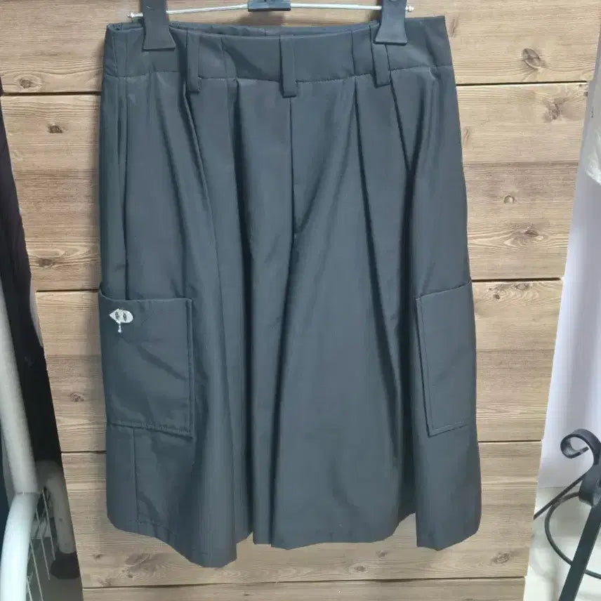 [BUNJANG] Lucky Chouette Black Midi Skirt / 럭키슈에뜨 블랙 스커트