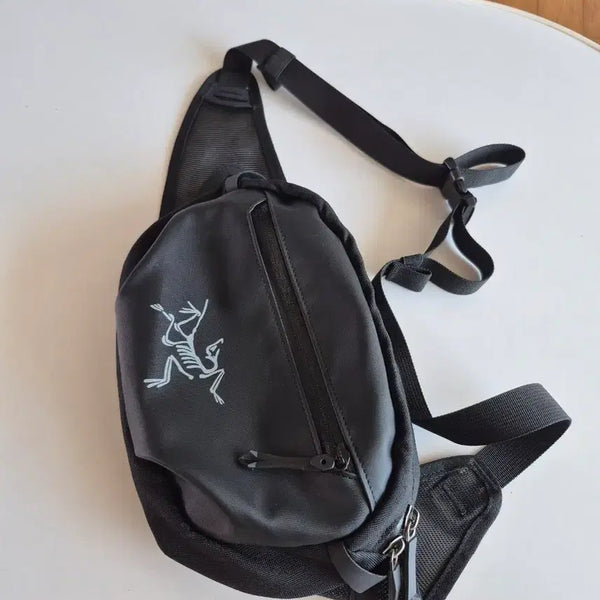 [BUNJANG] Arc'teryx Arro Waist Bag Black Sling Bag / 아크테릭스 아로 웨이스트백 블랙 슬링백