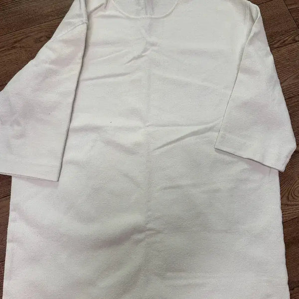 [BUNJANG] COS White Boucle Short Sleeve T-Shirt / COS 화이트 부클레 반팔 티셔츠 (95-100)