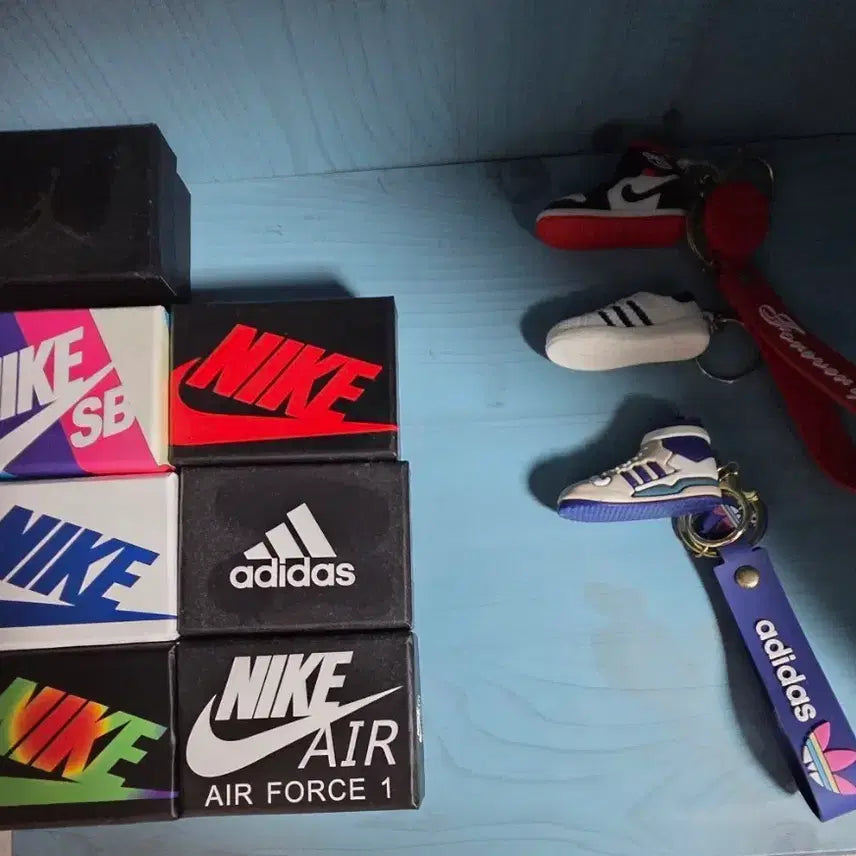 [BUNJANG] Nike, Adidas, Jordan Sneaker Keychain Set / 나이키 아디다스 조던 키링 세트