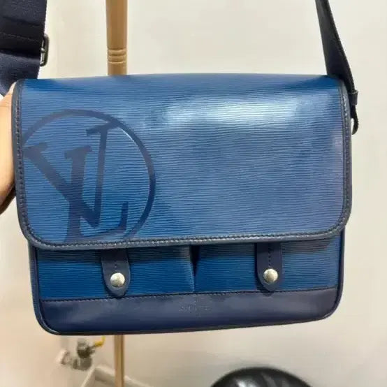 [BUNJANG] Louis Vuitton Epi Messenger Crossbody Shoulder Bag 29cm / 정품 루이비통 에삐 메신저 크로스백 숄더백 가로29