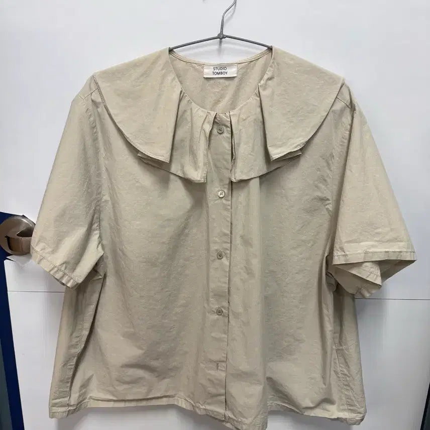 [BUNJANG] Tomboy Blouse (Free Size) / 톰보이 블라우스(FREE)