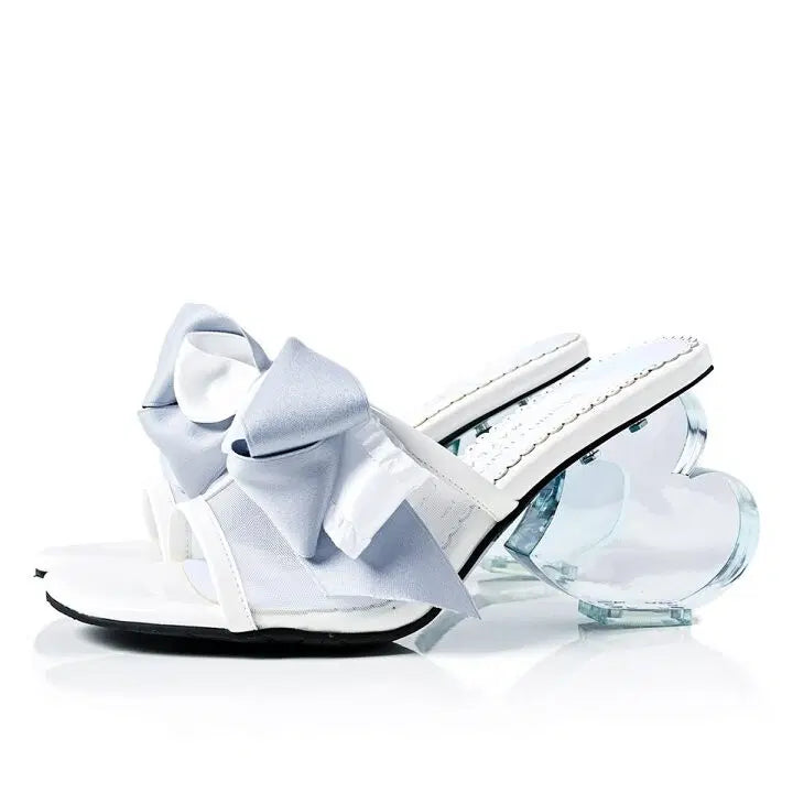 [BUNJANG] Sanrio Cinnamoroll MAYLA Jewelry Mules Sandals / 산리오 시나모롤 MAYLA 주얼리 뮬 샌들 신발 지뢰계 양산형