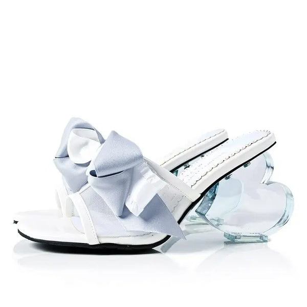 [BUNJANG] Sanrio Cinnamoroll MAYLA Jewelry Mules Sandals / 산리오 시나모롤 MAYLA 주얼리 뮬 샌들 신발 지뢰계 양산형