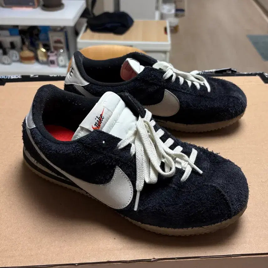 [BUNJANG] Nike Cortez Suede Black/White Size 285 / 나이키 코르테즈 검흰 스웨이드 285사이즈