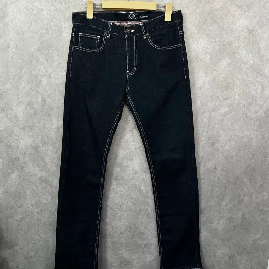 [BUNJANG] Ebisu Men's Jeans Dark Navy Stitch Detail / 에비수 남성 청바지 짙은 네이비 스티치 포인트 30