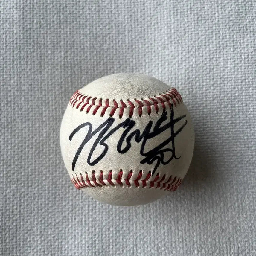 [BUNJANG] Kim Hyun-soo Signed Max Official Baseball / 김현수 맥스 공인구 친필사인