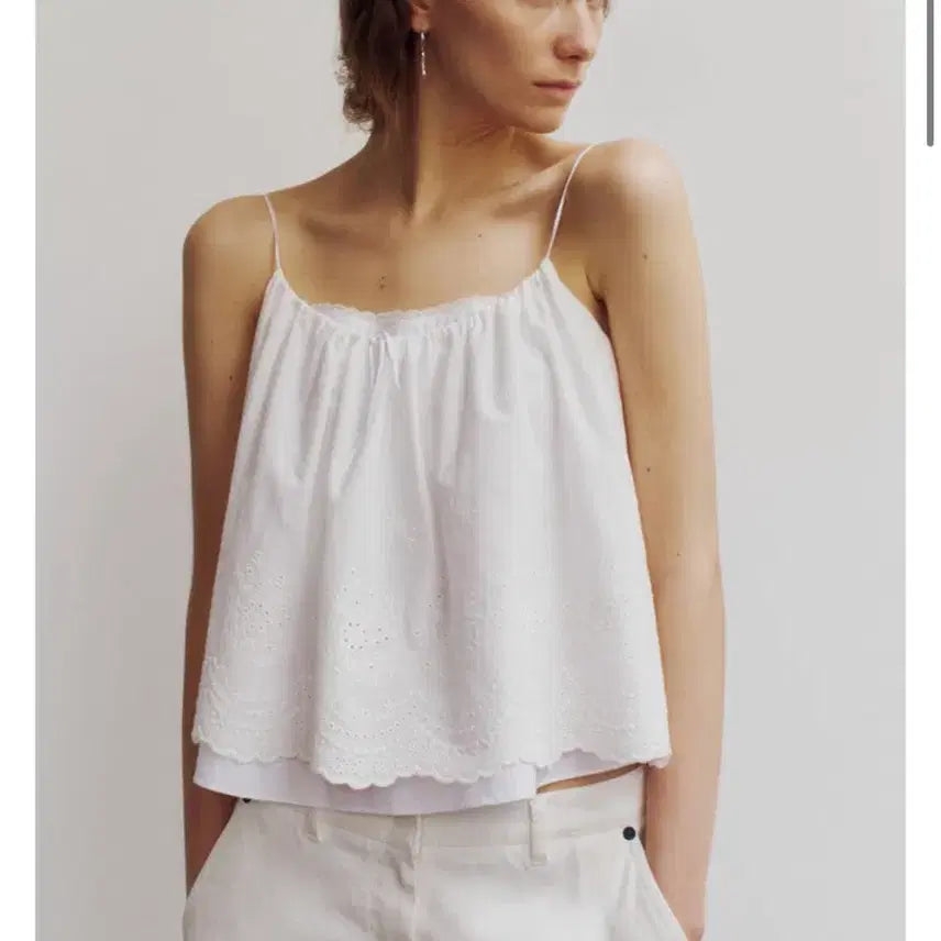 [BUNJANG] Kinder Salmon Lace Top White Blouse / 킨더살몬 Lace Top White 레이스 블라우스