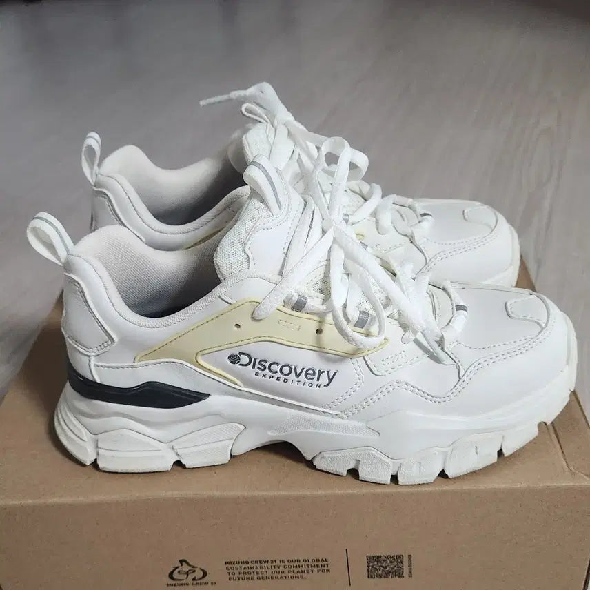 [BUNJANG] Discovery Expedition Bucket D-Walker V2 Sneakers / (265)디스커버리 익스페디션 버킷 디워커 V2 운동화 팝니다.