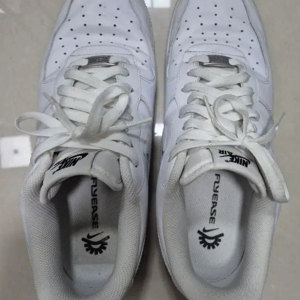 [BUNJANG] Nike Air Force 1 FlyEase White Sneakers / 나이키 에어포스1 플라이이즈 흰색 운동화