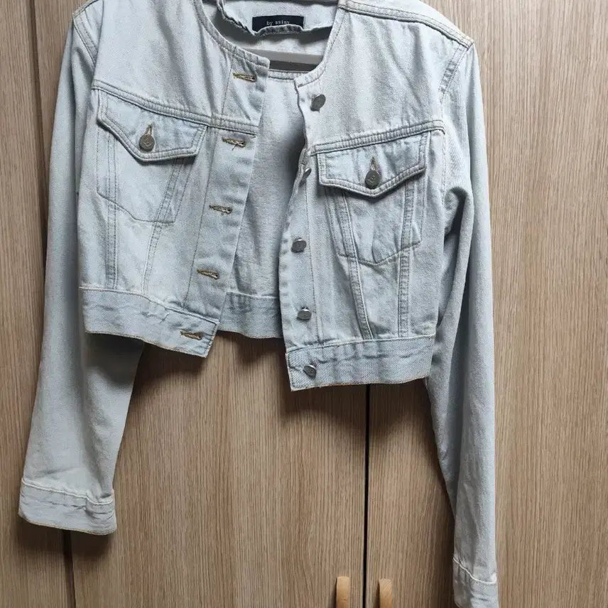[BUNJANG] Bycini Light Wash Denim Crop Jacket / 최종가격내림)바이 시니 연청 데님 크롭 자켓