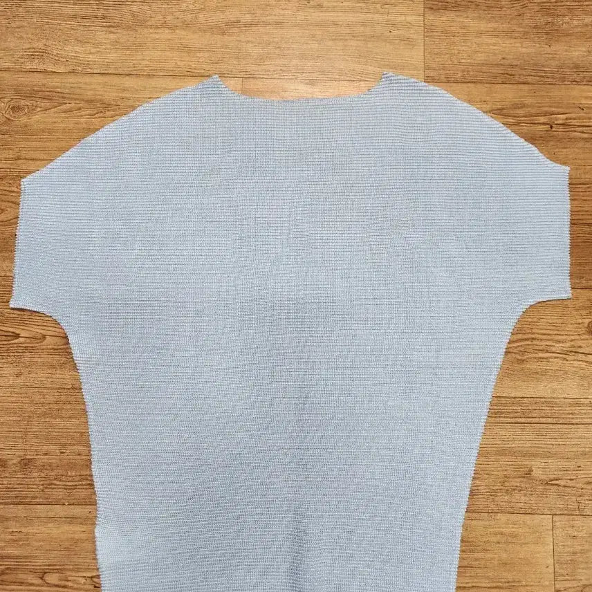 [BUNJANG] Eva Cube Pleated Blouse / 에바큐브주름블라우스