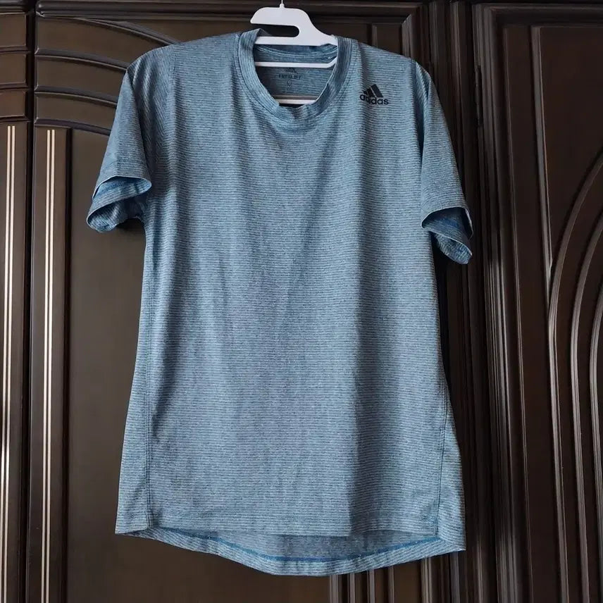 [BUNJANG] Adidas T-Shirt - Size L / 아디다스티