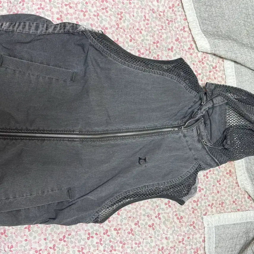 [BUNJANG] icyto Hooded Vest XL / 아이시토 icyto 후드 베스트 xl