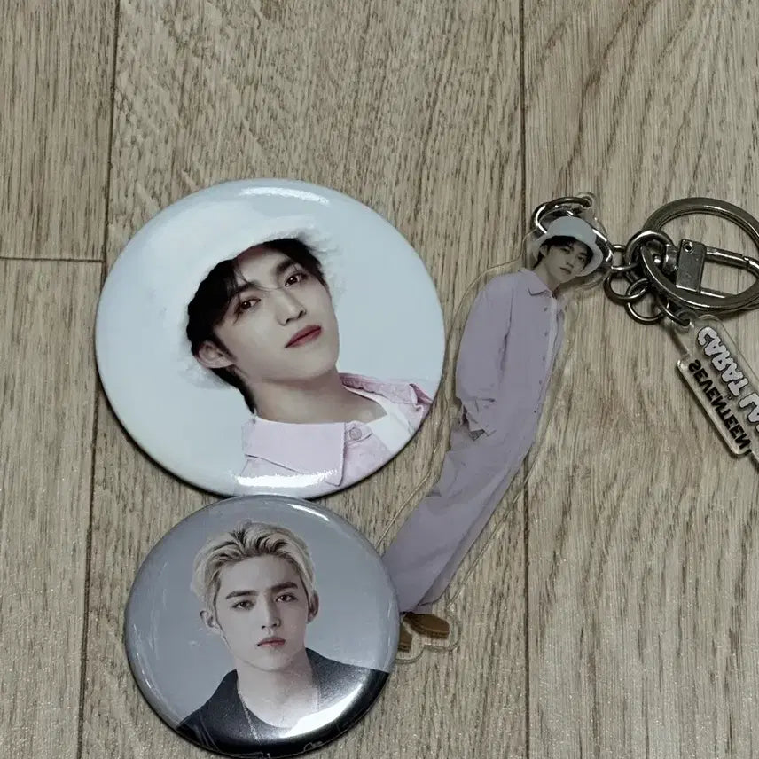 [BUNJANG] SEVENTEEN S.COUPS Acrylic Keyring & Badge Bundle Set / 세븐틴 에스쿱스 아크릴 키링 뱃지 일괄