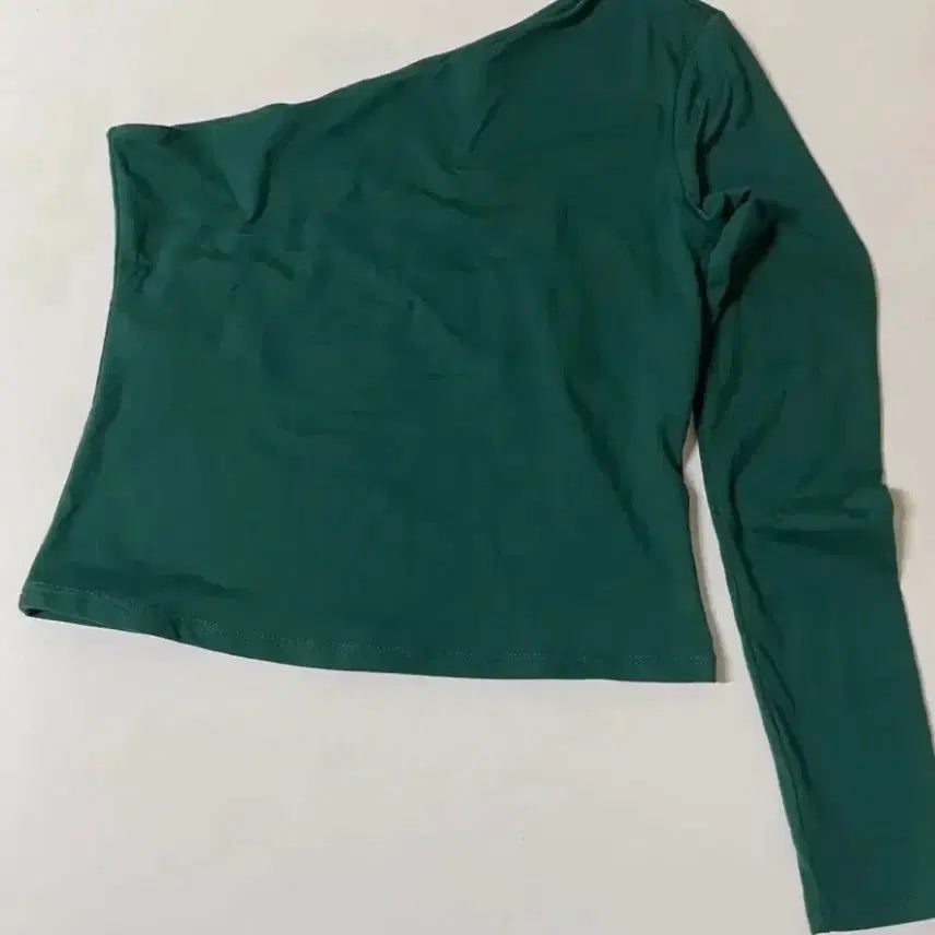 [BUNJANG] COS H&M Asymmetrical Off-Shoulder Top / 코스 언밸런스 오프숄더 탑 앤드 에이치앤엠