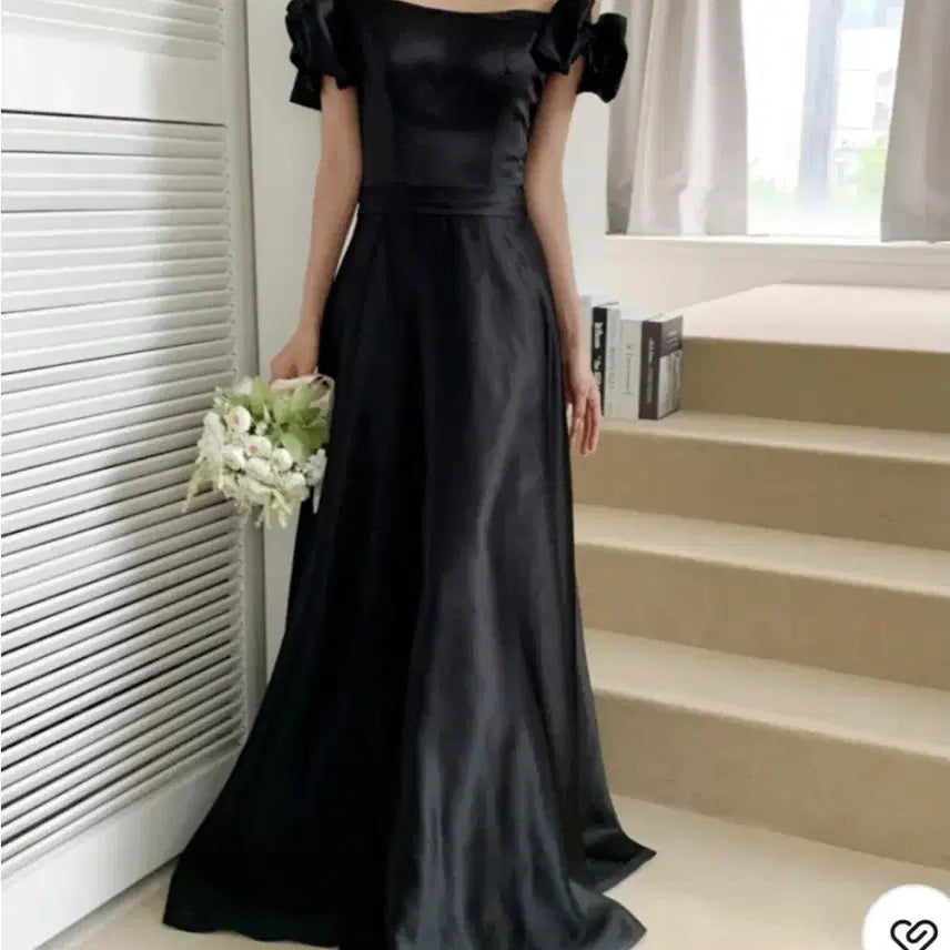 [BUNJANG] Mobrandy Black Off-Shoulder Ribbon Dress (M) / 모반디 블랙 오프숄더 리본 드레스 M
