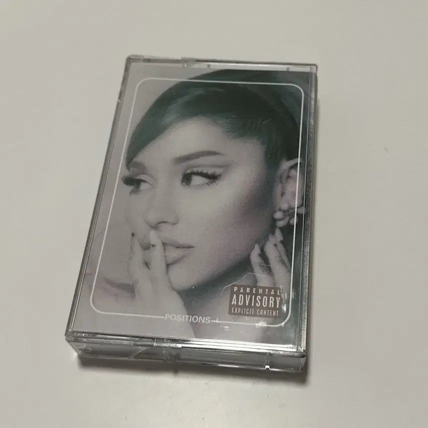 [BUNJANG] Ariana Grande Positions Limited Edition Cassette Tape (Sealed) / 아리아나 그란데 Positions 앨범 카세트 테이프