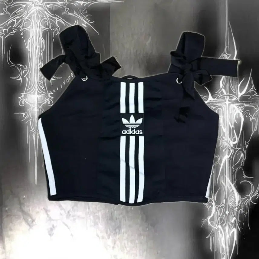 [BUNJANG] Kordiking's Han So-hee Custom Adidas Tank Top / 코디킹스 한소희 커스텀 아디다스 나시 탑