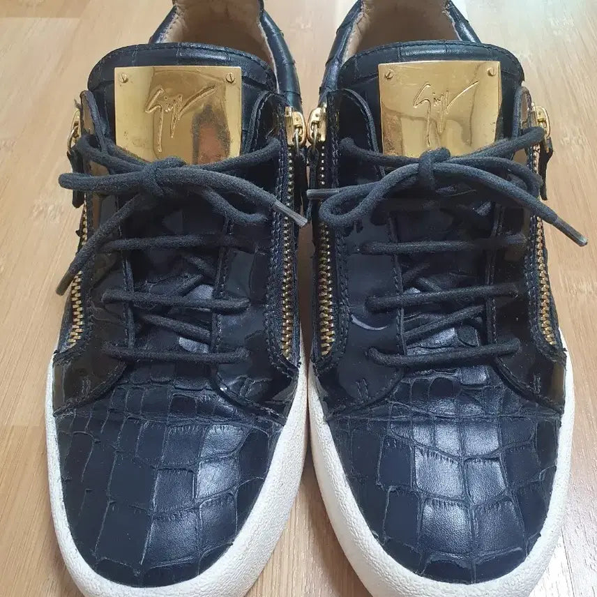 [BUNJANG] Giuseppe Zanotti Crocodile Pattern Sneakers Black / 주세페 자노티 크로커다일 패턴 스니커즈 블랙