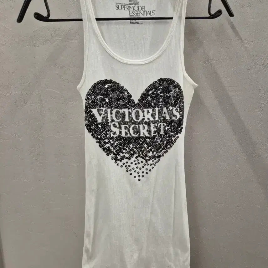 [BUNJANG] Victoria's Secret White Heart Sequin Tank Top / 빅토리아 시크릿 화이트 하트 시퀸 나시