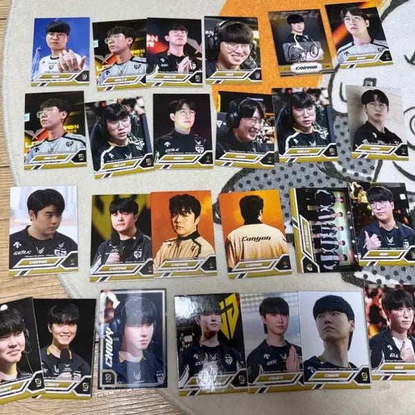 [BUNJANG] Gen.G Official Collection Chovy Ruler Canyon Autographed Photocard Bundle Set / 젠지 오피셜 컬렉션 캐니언 싸인포카 포함 기인 쵸비 룰러 듀로 포토카드