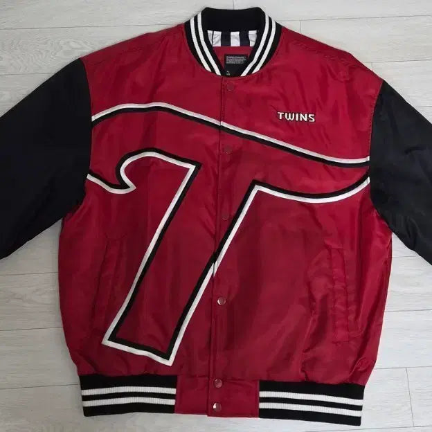 [BUNJANG] PRO-SPECS LG Twins 2026 Authentic Varsity Bomber Jacket XL / [XL/105] LG트윈스 프로스펙스 어센틱 바시티 점퍼