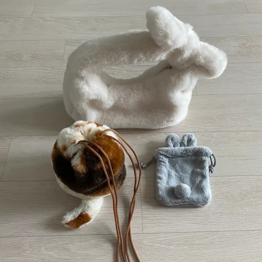 [BUNJANG] Ribbon Handle Fur Tote Bag, Cat Tail Fur Pouch, Mini Rabbit Pouch Bundle Set / 일괄) 리본 핸들 퍼 토드백, 고양이 꼬리 퍼 파우치, 미니 토끼 파우치