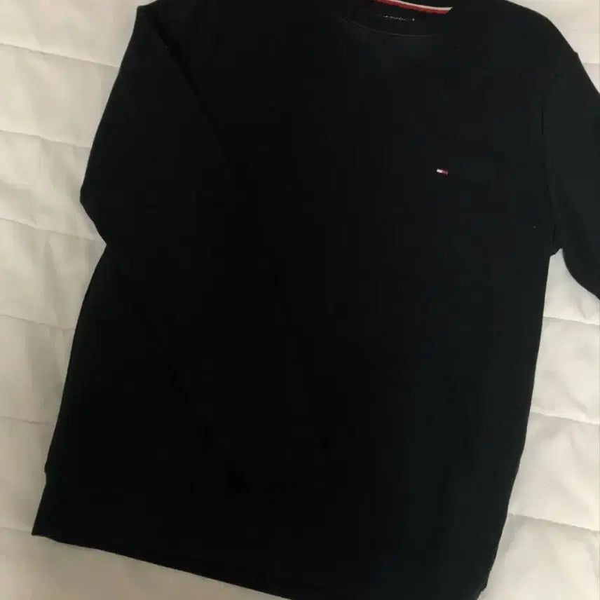 [BUNJANG] Tommy Hilfiger Sweatshirt Black / 타미힐피거 맨투맨 블랙