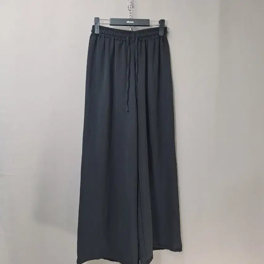 [BUNJANG] Black Wide Leg Casual Pants / 허리밴드 블랙 와이드 후들바지