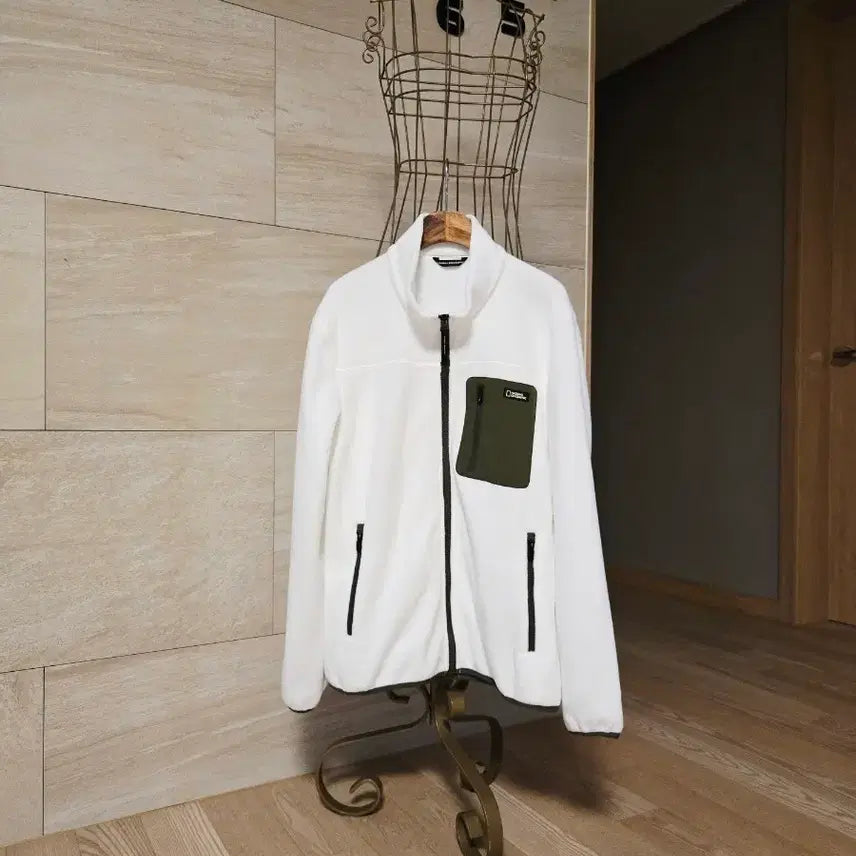 [BUNJANG] National Geographic Men's Fleece Jacket (Size 100/L) / [100/L] 내셔널지오그래픽 남성 플리스 자켓