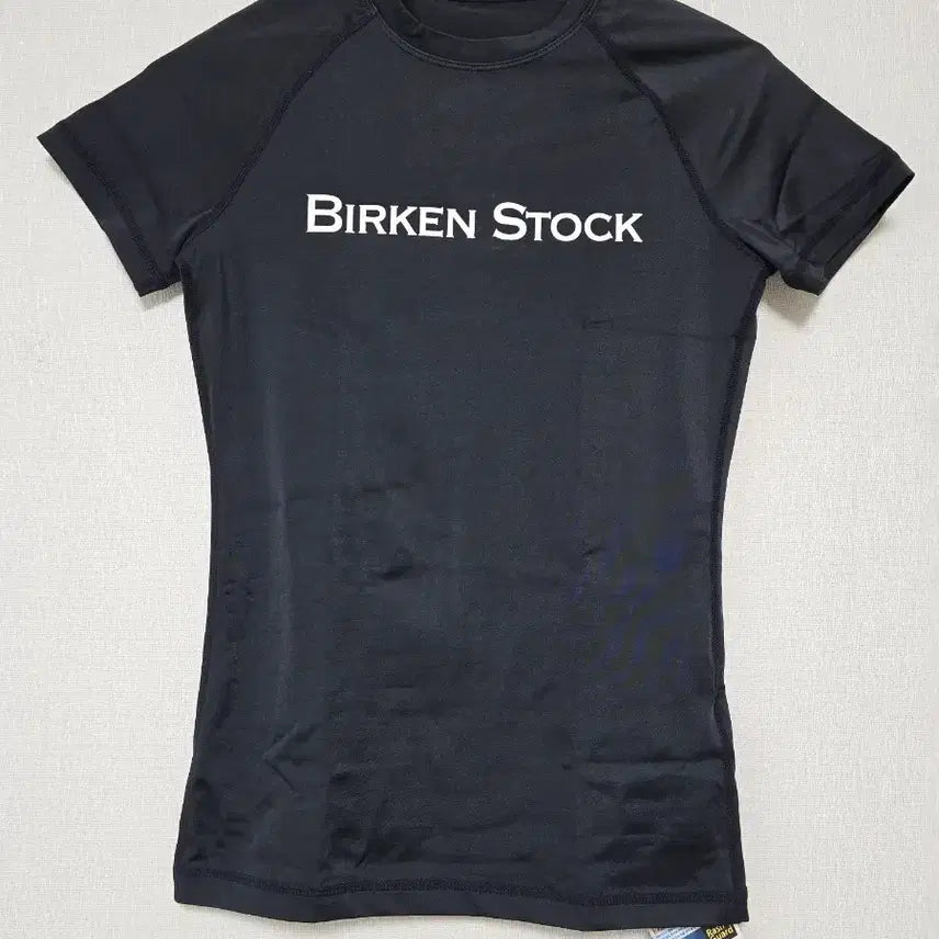 [BUNJANG] Birkenstock Black Short Sleeve Rash Guard S New / 버켄스탁 블랙 반팔 래쉬가드 S 새상품