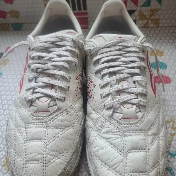 [BUNJANG] Umbro Revent V4 Soccer Cleats (250mm) / 엄브로 리벤지 v4  풋살화  250