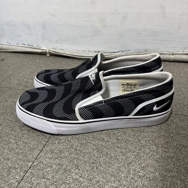 [BUNJANG] Nike Toki Slip Sneakers / (280)나이키 토키슬립