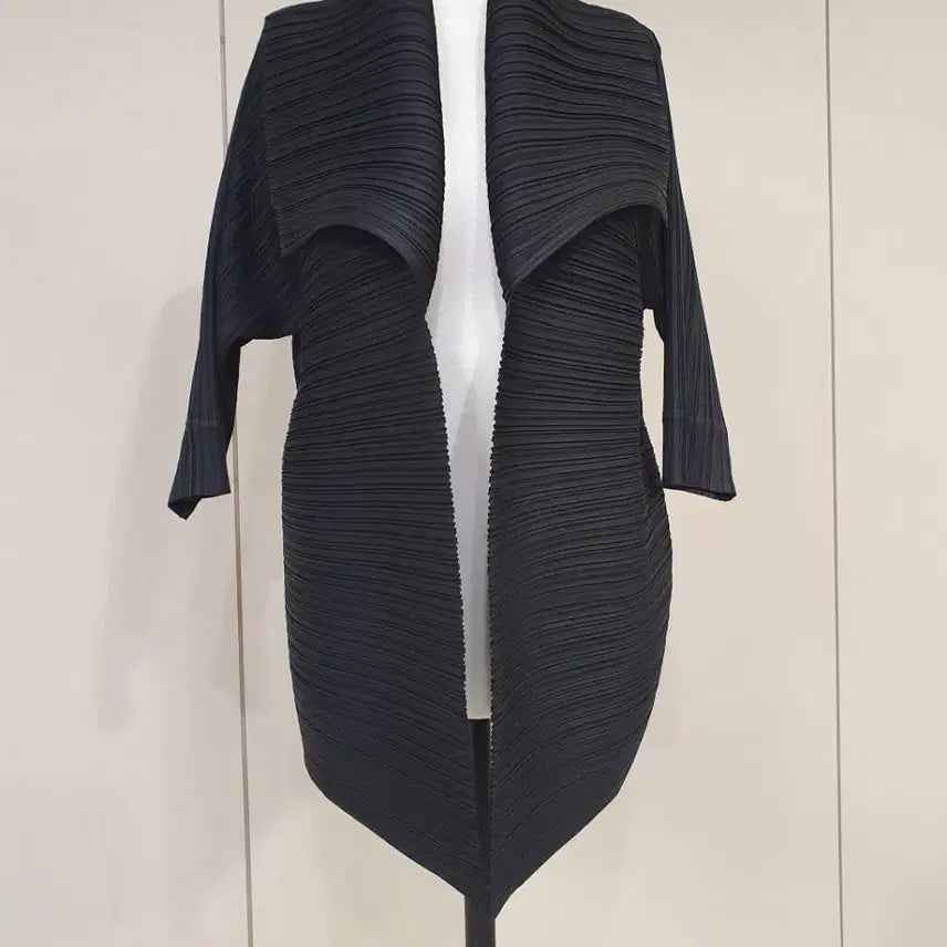 [BUNJANG] Pleated Cardigan Black / 플리츠 카디건 블랙